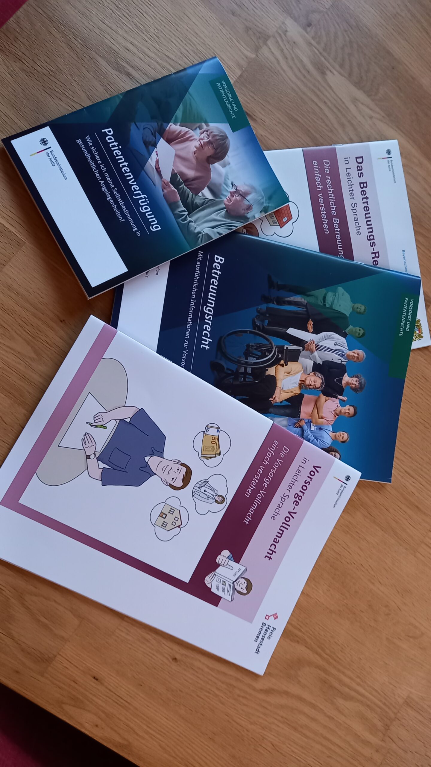 Broschüren_20251026_aktuell